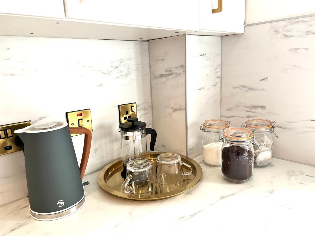 Bellevue Apartment Largs Bagian luar foto
