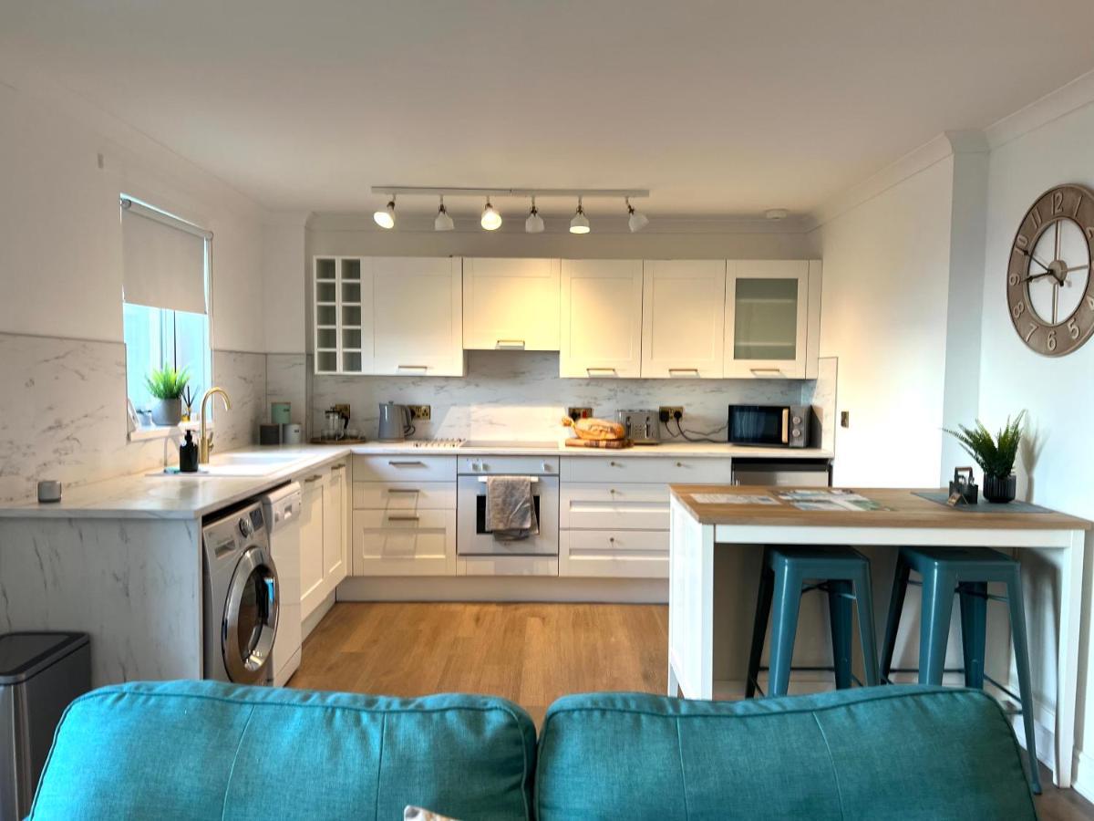 Bellevue Apartment Largs Bagian luar foto