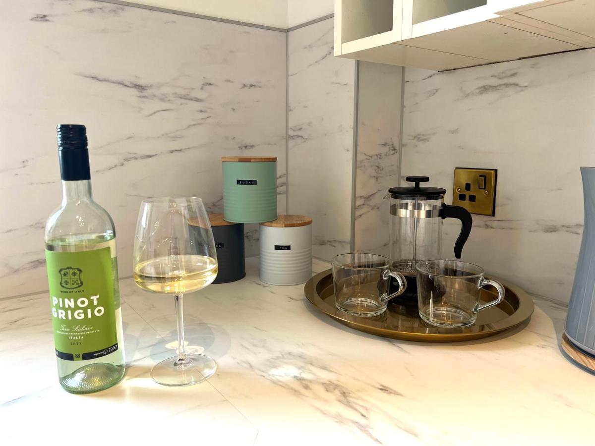 Bellevue Apartment Largs Bagian luar foto