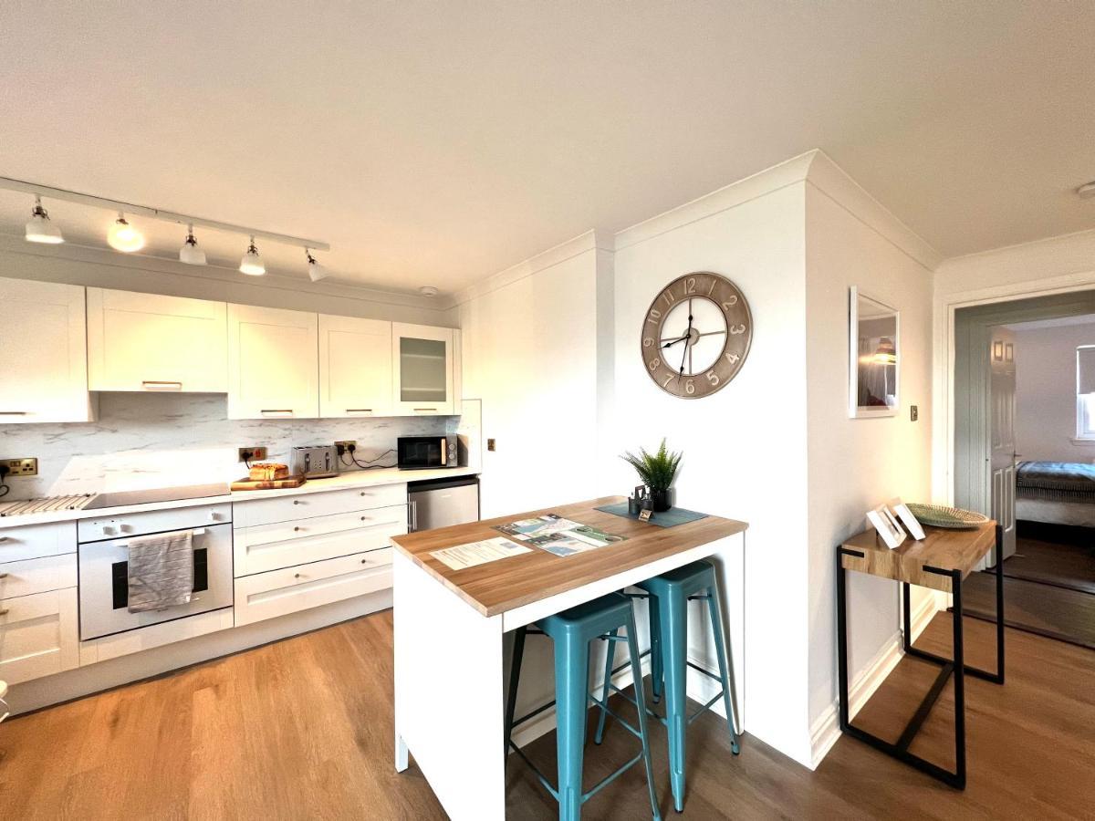 Bellevue Apartment Largs Bagian luar foto