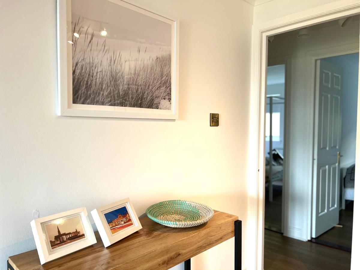 Bellevue Apartment Largs Bagian luar foto